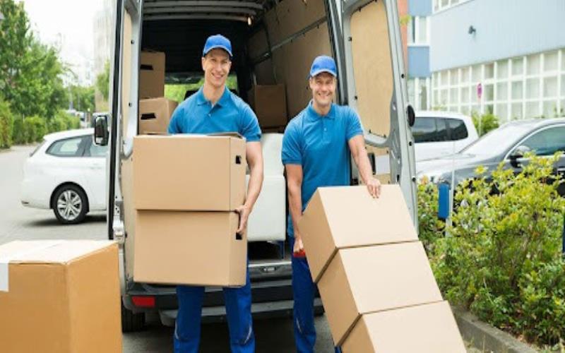 Efficient Solutions for Timely Deliveries to Your Doorstep