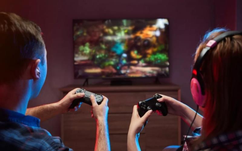 The Evolution and Impact of Online Ga