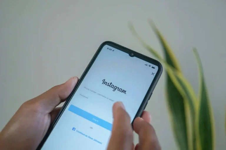 How to Find Out Who Is Behind a Fake Instagram Account
